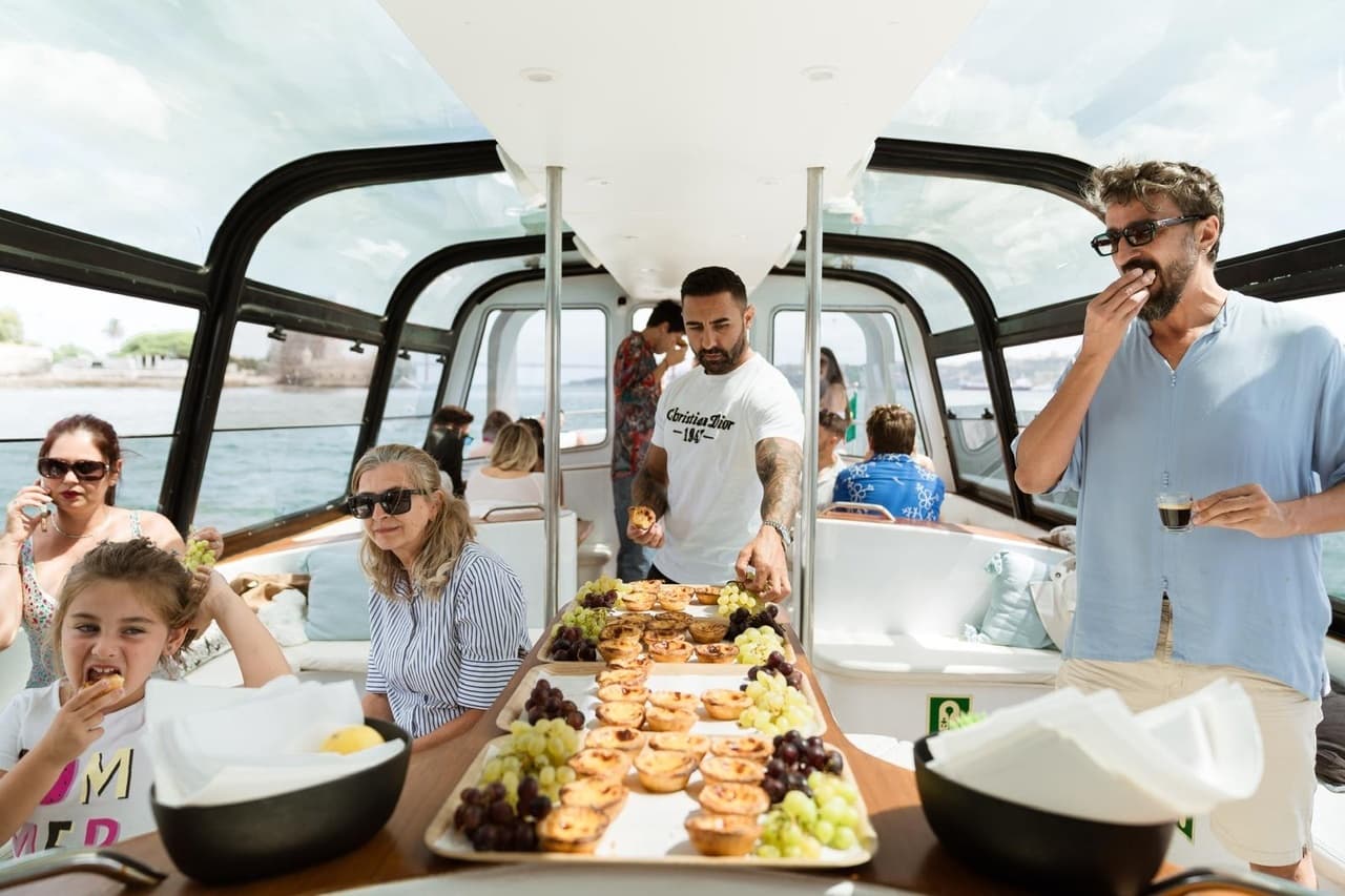 Morning Exclusive Cruise – Coffee, Pastel de Nata, Snacks, Drinks - Photo 14