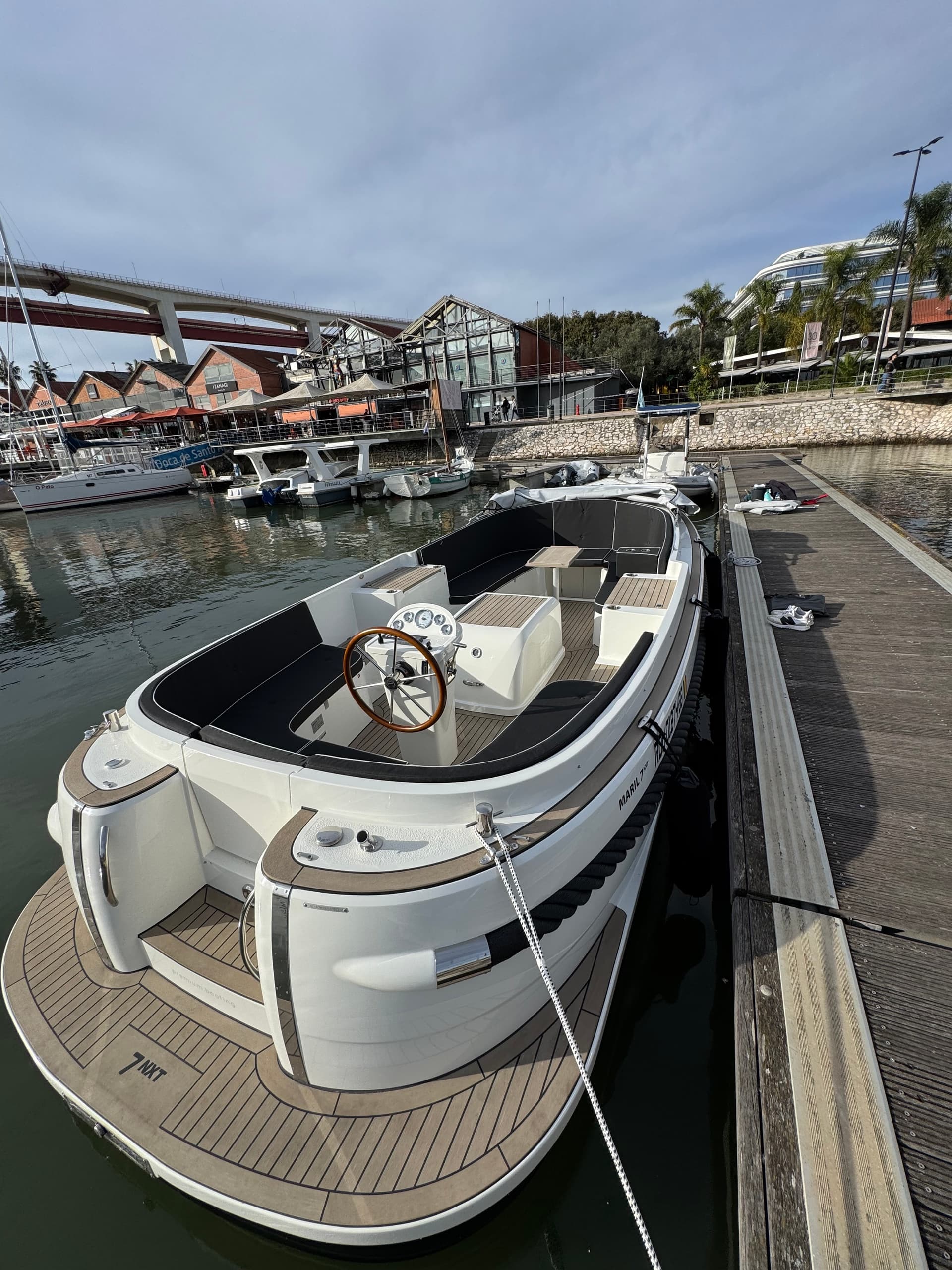 Lisbon Coffee Cruise: Luxury Boat, Pastel de Nata - Photo 2