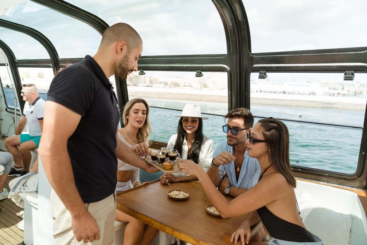 Morning Exclusive Cruise – Coffee, Pastel de Nata, Snacks, Drinks - Photo 12