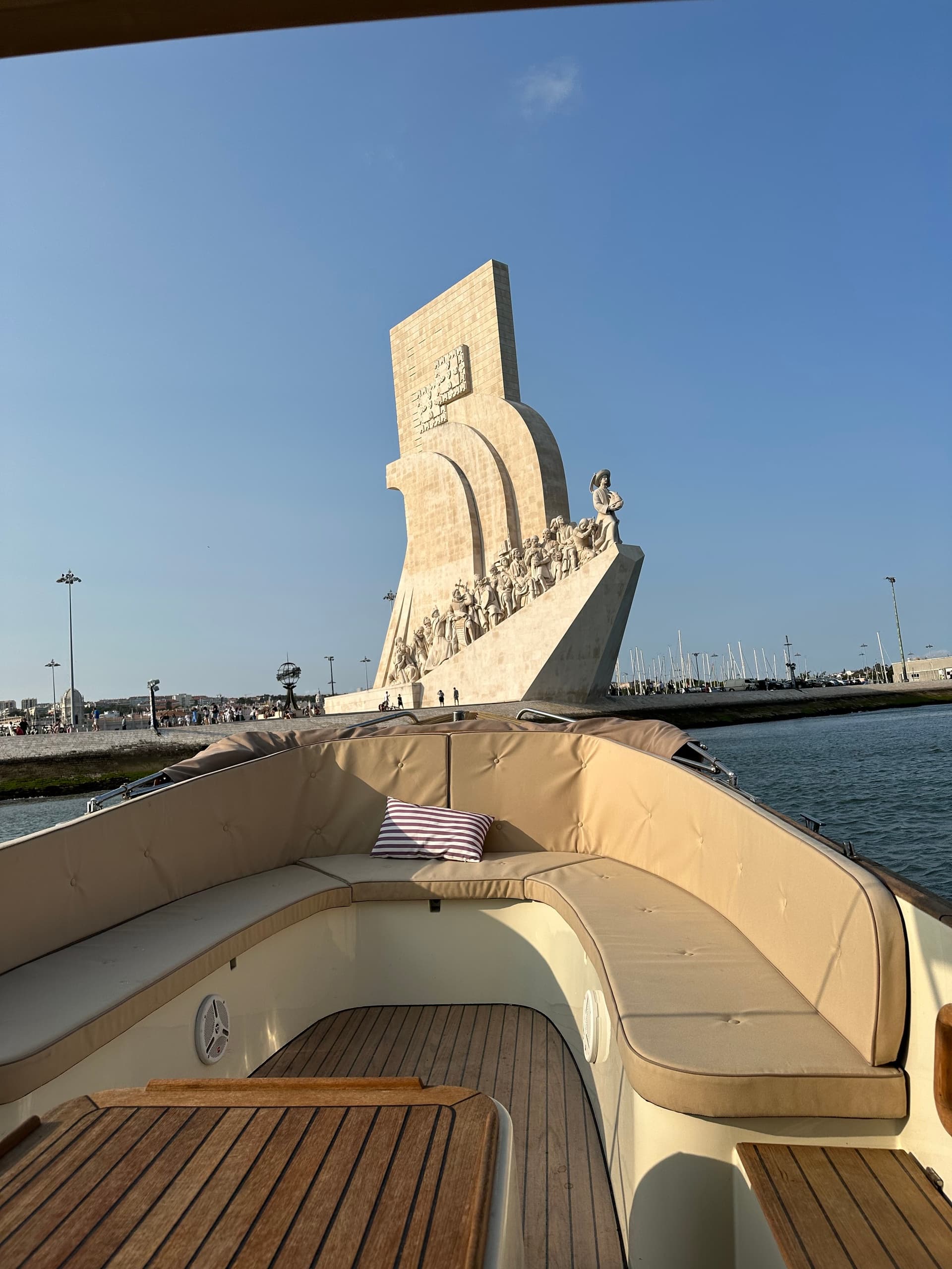 Lisbon Coffee Cruise – Luxury Boat, Pastel de Nata & Dolphins - Photo 4