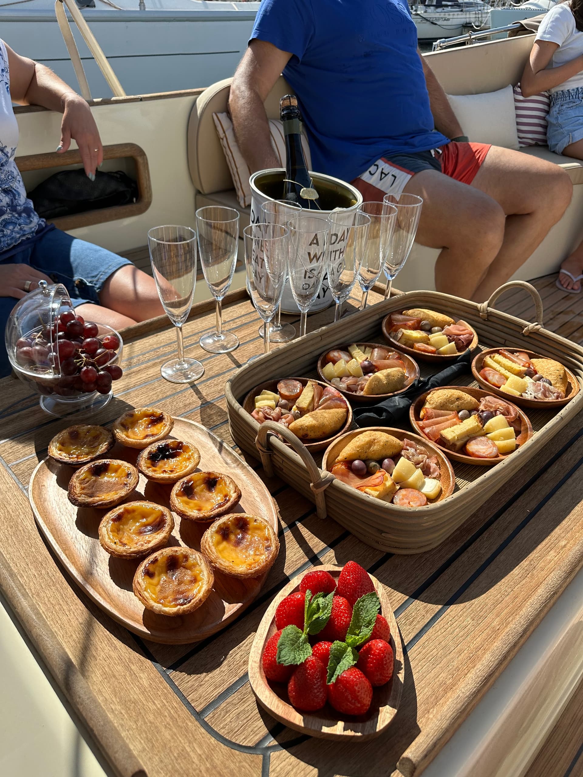 Lisbon Sunset Cruise – Pizza, Pastel de Nata & Open Bar - Photo 6