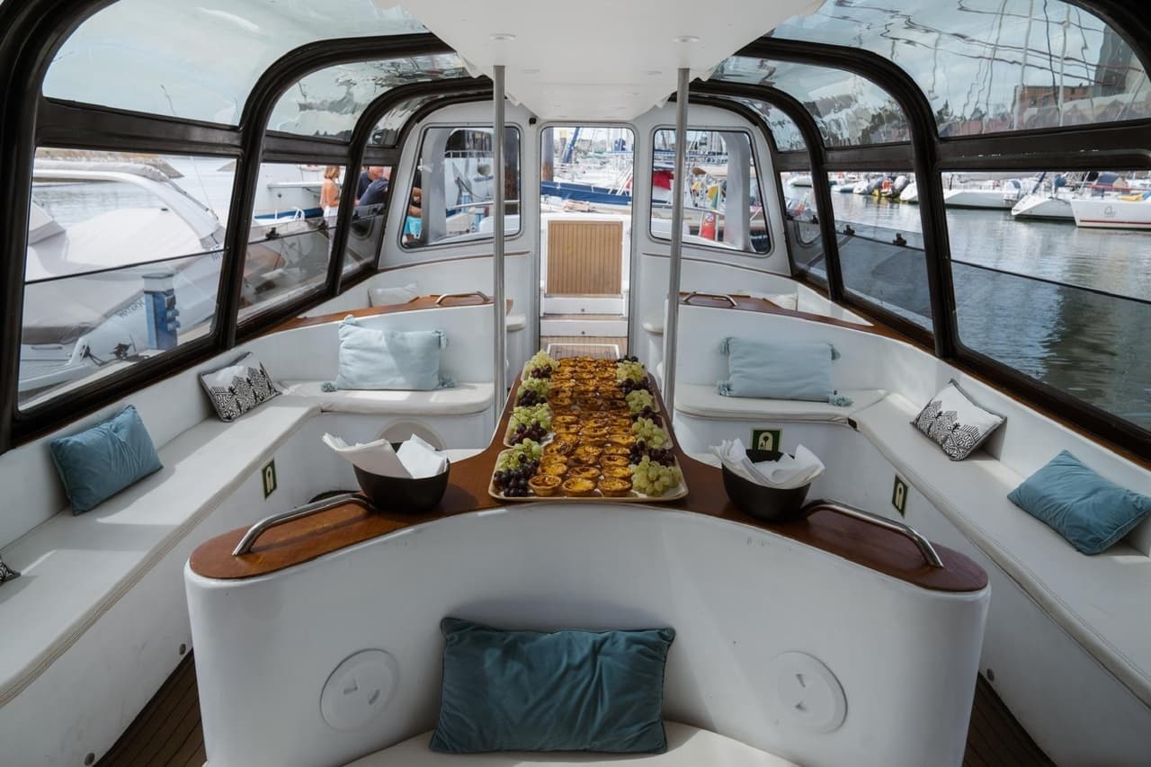 Morning Exclusive Cruise – Coffee, Pastel de Nata, Snacks, Drinks - Photo 21